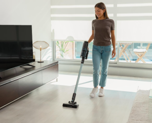 Cordless vacuum